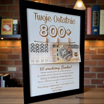 Ramka GRAWER tabliczka Twoje ostatnie 800+ urodziny BIAŁA lub CZARNA rama