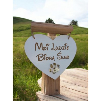 Moi ludzie biorą ślub tabliczka ze złotą łapą dla psa